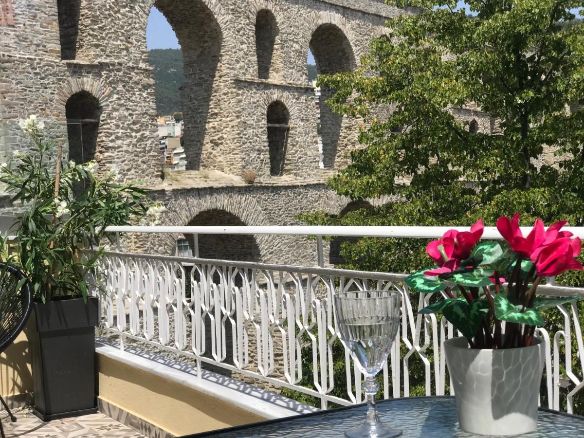 Ferienwohnung Under The Aqueduct Boutique House Kavala Exterior foto